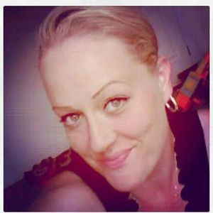 Meet your Posher, Annie